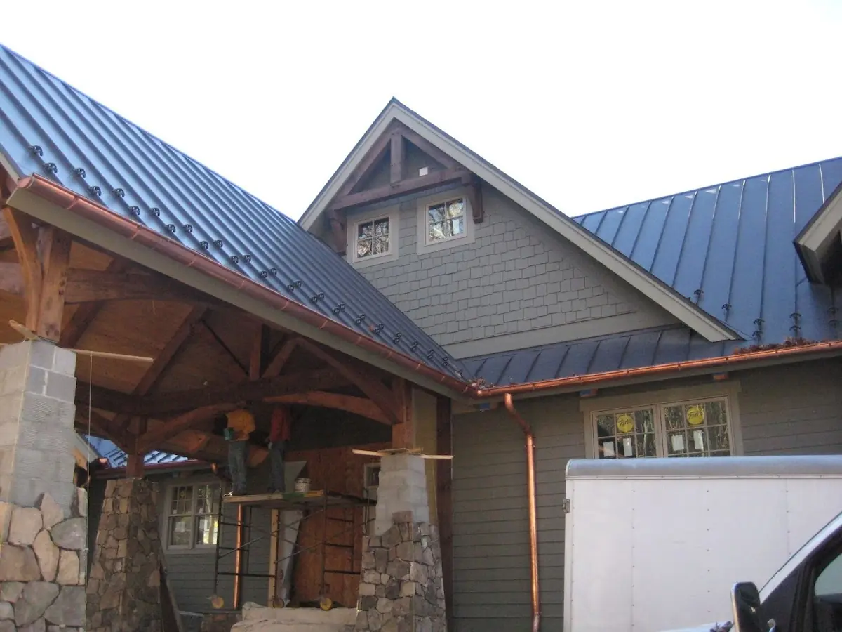 Craftsman Roofing team delivering quality roofing work in Alondra Park